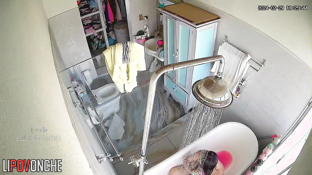 Hot solo sex scenes with fat milf in the bathroom