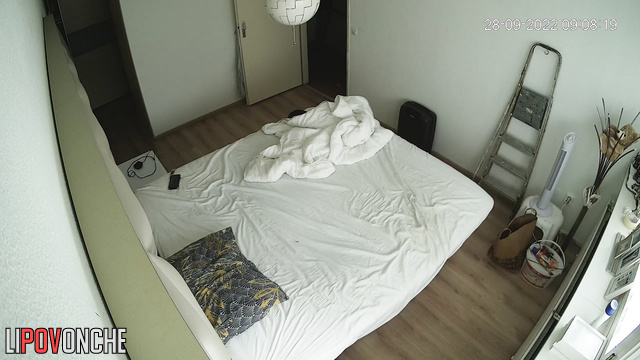 Bearded Man Fucks MILF After Blowjob On Bed And Cums In Pussy