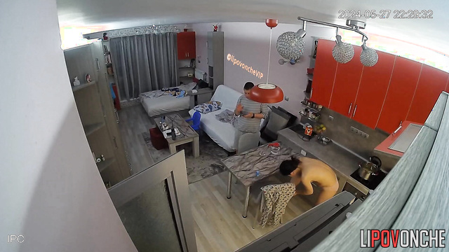 Couple wants to fuck immediately after guests visiting
