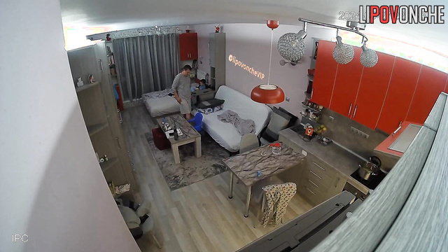 Couple wants to fuck immediately after guests visiting
