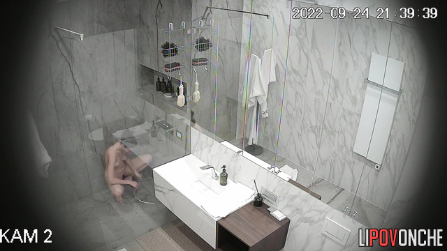 Man fucked skinny girl and they took shower together