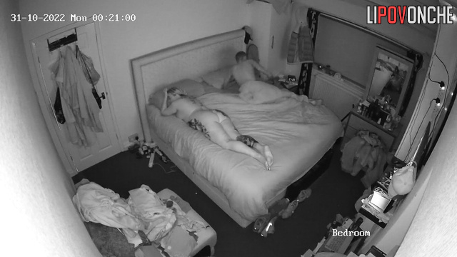 Skinny Dude Fucks Curvy Tattooed Blonde On Bed And Cums Inside Her