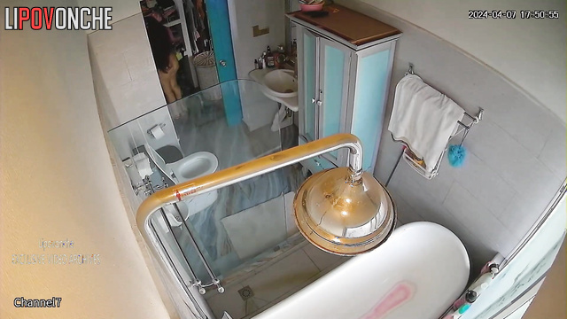 Juicy girl peeing before important meeting - bathroom tape