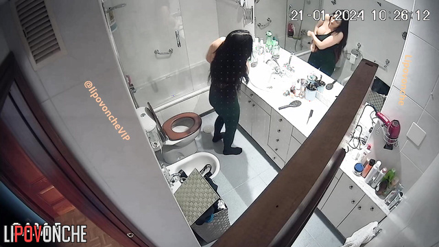 Babe got ready for her next fucking party (swinger club)