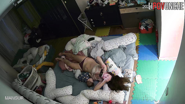 Hidden lactation process (babe doesn't suspect that she's being filmed)
