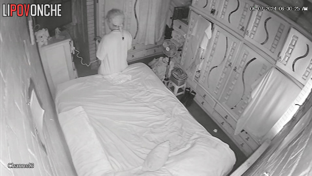 Milf masturbated on her handsome ex-boyfriend