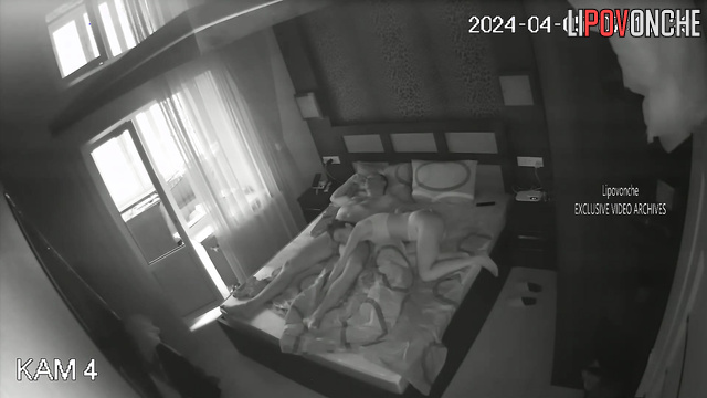 Babe sucked cock in hopes of getting fucked right now