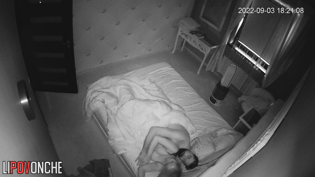 Perfect fuck instead of sleeping (bearded guy & hot babe)