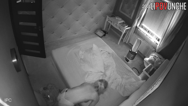 Bearded guy plus skinny blonde (watch this hot video)