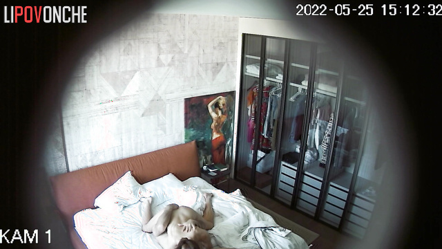 Man and girl want to do it all day long (on the bed)