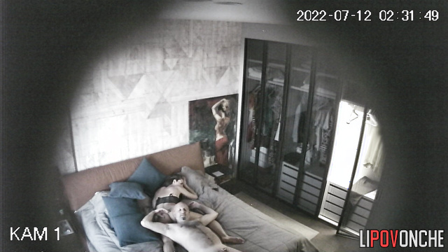 This couple can lie in the bed all day and do lewd things