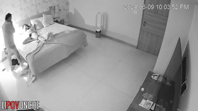 Guy fucking his sleeping girlfriend with hairy pussy