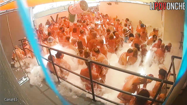 Black guy fucking white lady during the swinger party