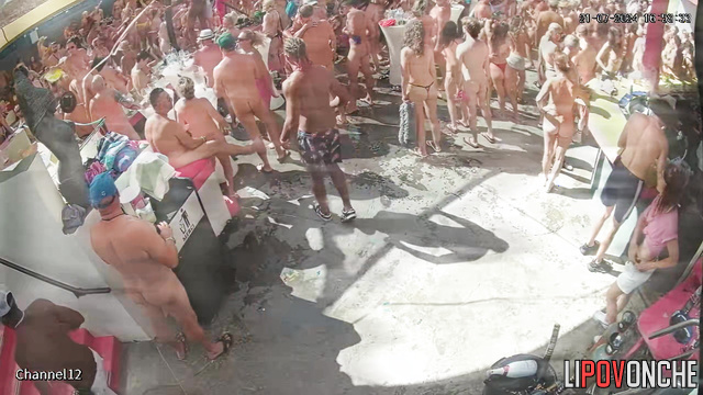 It was mind-blowing sex party near the pool (hidden cam)
