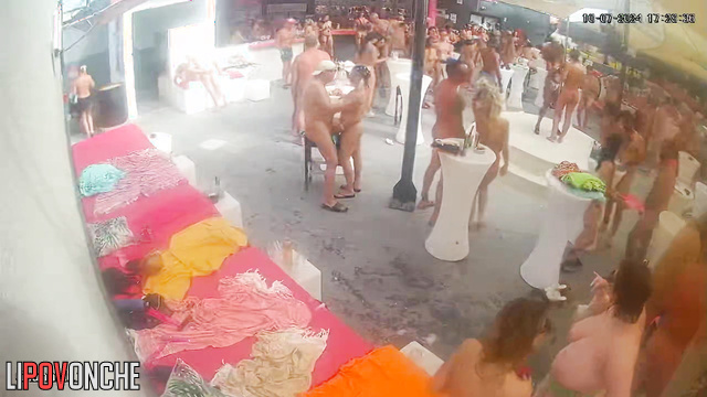 Public sex scenes - people did it at an adult party