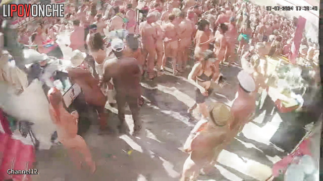Naked party for for everyone / hidden camera fixed it