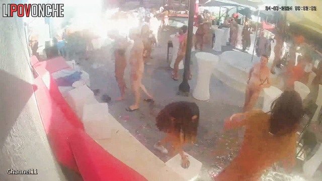 Cool live video from swinger club, watch it now