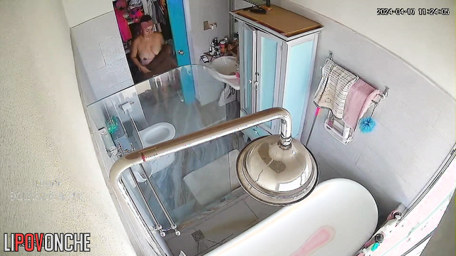 Fat milf masturbated on her young lover in the bathroom