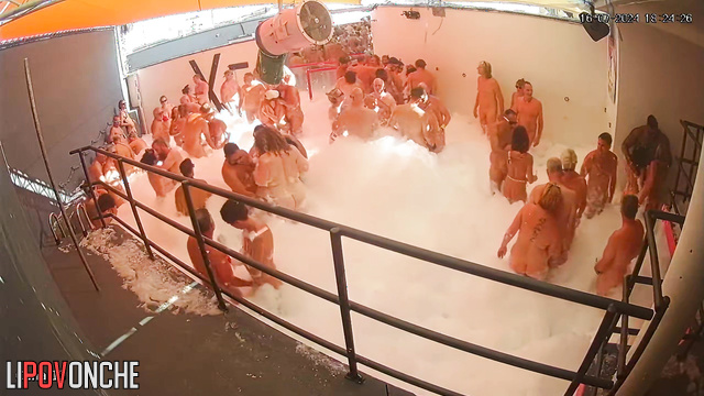 Hidden cam fixed doggystyle sex (swinger party)