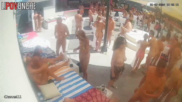 Naked people kissing each other and having hot fuck