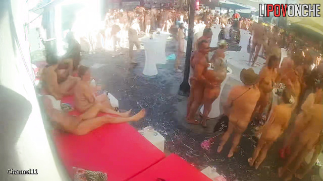 Summer swinger party - happy people having fun