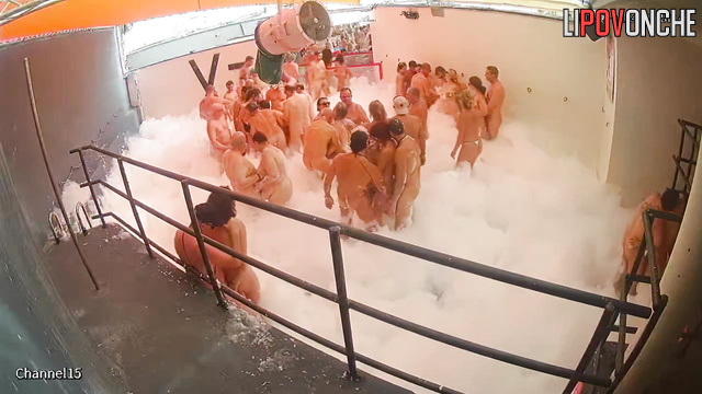 Oral sex scenes with naked people (swinger party)