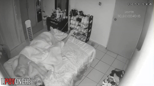 A couple fucked on a bed and the man finished inside