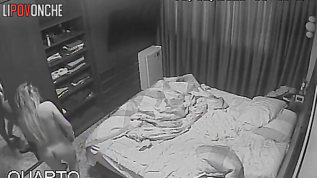Long-haired chubby blonde just woke up (watch it)