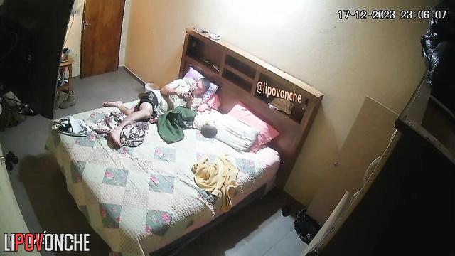 They wanna fuck all day long, hidden cam in the bedroom