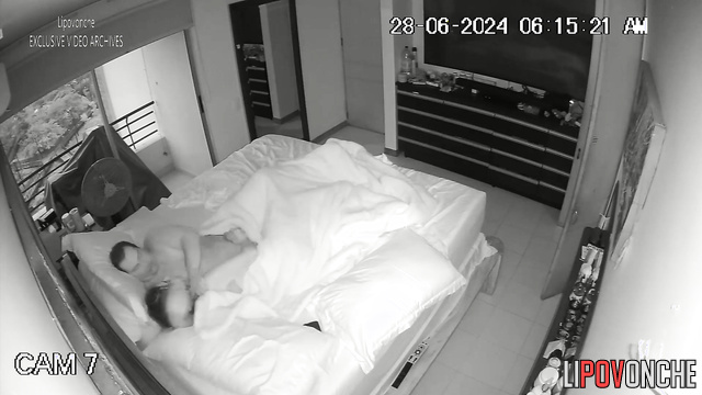 Blonde adores making his partner lazy handjob (watch now)
