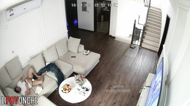 Couple watching tv and fucking at the same time (cool video)