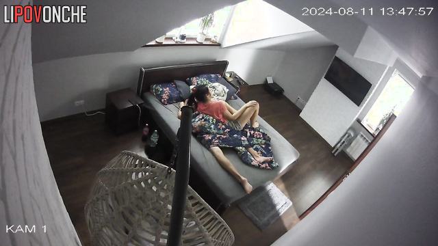 Sweet couple having a great time in the bed (watch it)