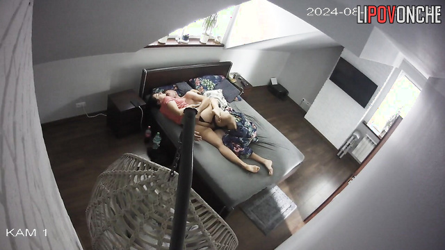 Sweet couple having a great time in the bed (watch it)