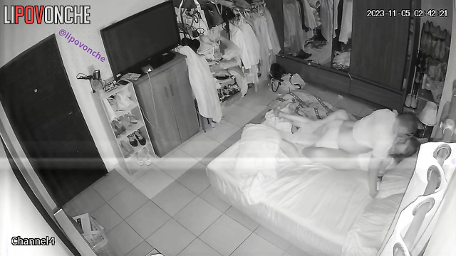 Guy made her cunnilingus before juicy doggystyle fuck