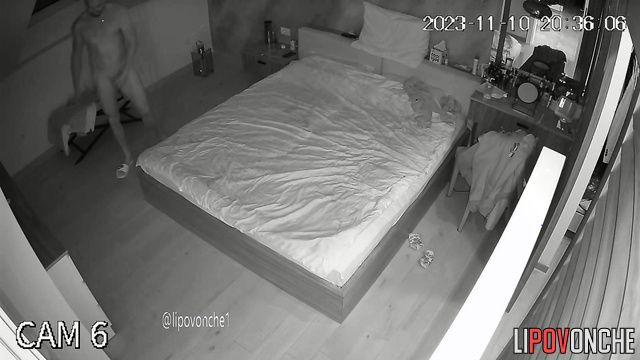 Hot 69 sex (slut enjoying cunnilingus at work)