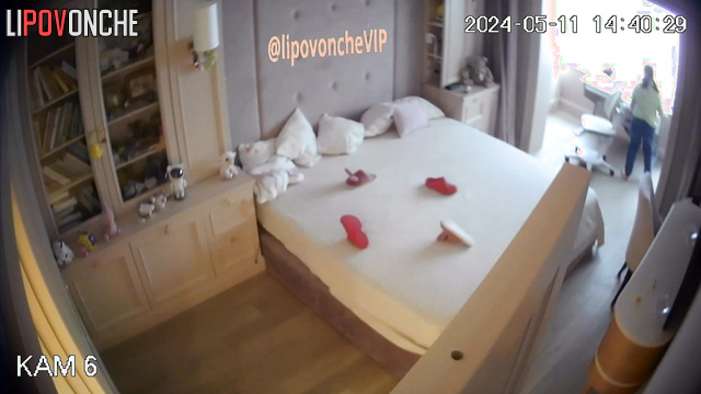 Usual routine of this family / bedroom hidden cam