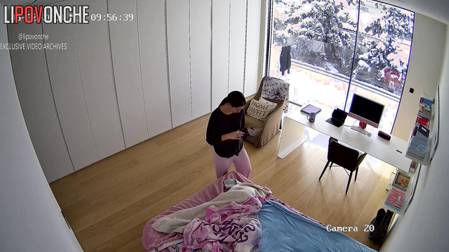 Look at the beautiful view, she dressing alone, spy cam