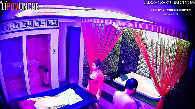 Man washes after best sex in his life [secret video from lounge zone]