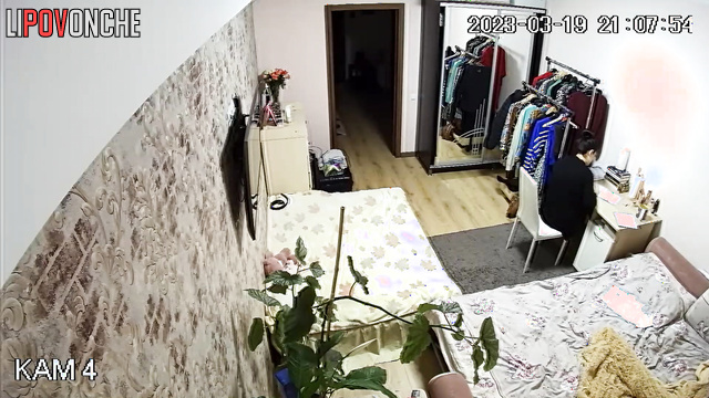 Brunette bought a cool sex toy and now playing with it