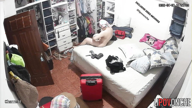Naked babe dressing after shower right now (bedroom scene)