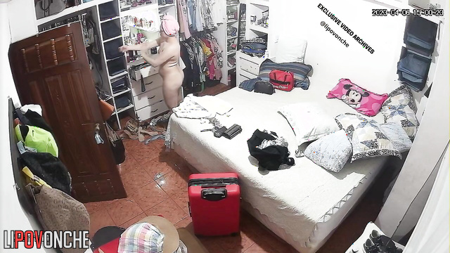 Naked babe dressing after shower right now (bedroom scene)