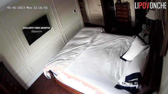 Wife and husband have a dirty tradition - morning must start from wild sex