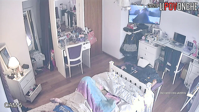 She masturbating to a completely non-sexual video