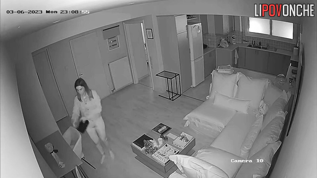 Couple had no idea anyone decided to observe them (they decided to fuck)
