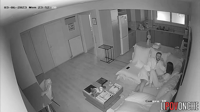 Couple had no idea anyone decided to observe them (they decided to fuck)