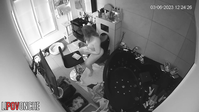 Naked and horny babe peeing after dirty bdsm fuck