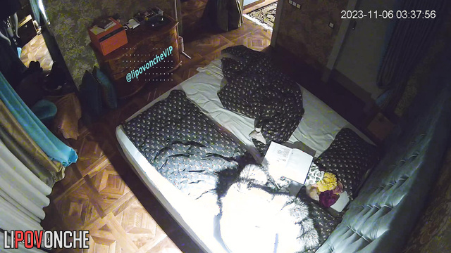 Tattooed mom putting her relative to bed right now