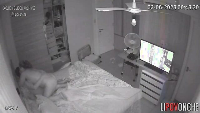 Her chubby body wants more and more (hidden cam)