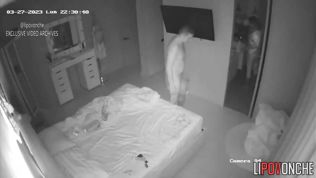 His tongue is bisy with her clit now (hidden cam)