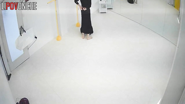 Asian couple fucking on the gym floor (hidden hot video)